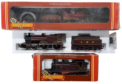 Lot 30 - A pair of boxed Hornby 00 gauge locomotives,...