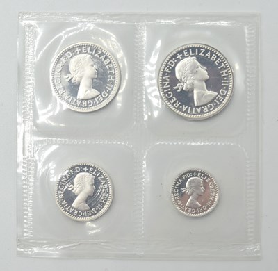 Lot 38 - Set of ERII 1996 (Norwich cathedral) Maundy...