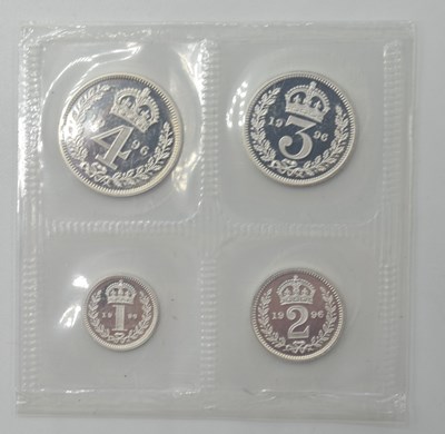 Lot 38 - Set of ERII 1996 (Norwich cathedral) Maundy...