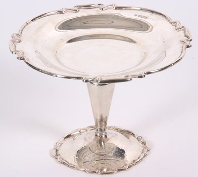 Lot 17 - An Edwardian silver tazza, the shaped dish...