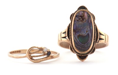 Lot 35 - Two gemset rings, to include a 9ct sapphire...