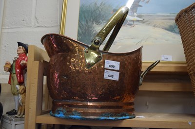 Lot 545 - A copper coal scuttle