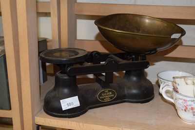 Lot 585 - Pair of Salter scales