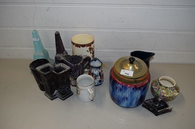 Lot 194 - MIXED LOT VARIOUS SLAG GLASS WARES TO INCLUDE...