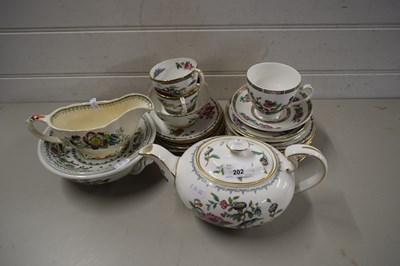 Lot 202 - MIXED LOT OF TEA WARES TO INCLUDE AYNSLEY...
