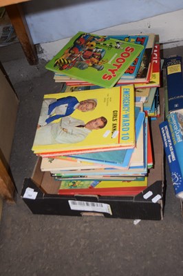 Lot 705 - Quantity of children's books and annuals