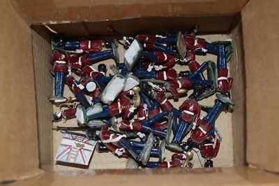 Lot 122 - Box of die cast soldiers