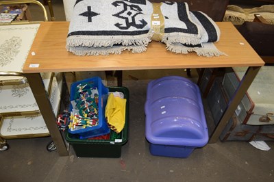 Lot 805 - Modern metal framed side table