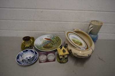 Lot 235 - VARIOUS CERAMICS TO INCLUDE 19TH CENTURY GILT...