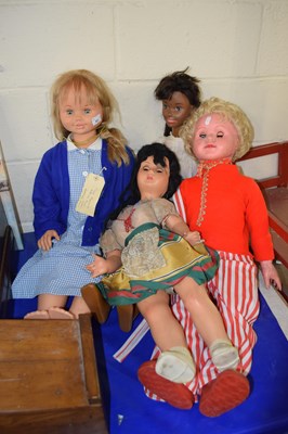 Lot 903 - Group of four vintage dolls