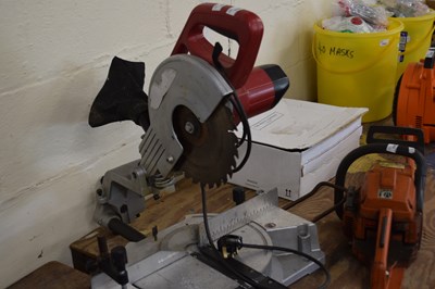 Lot 1021 - Table top chop saw