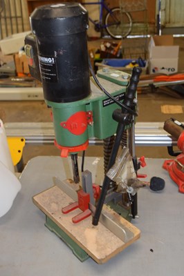 Lot 1037 - 210 volt router