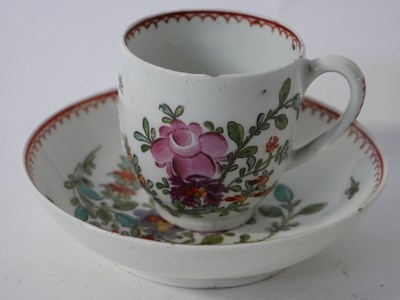 Lot 377 - An 18th Century Lowestoft porcelain cup and...
