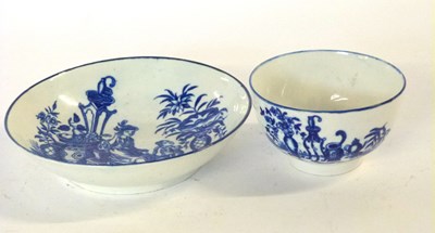 Lot 404 - An 18th Century Worcester porcelain tea bowl...