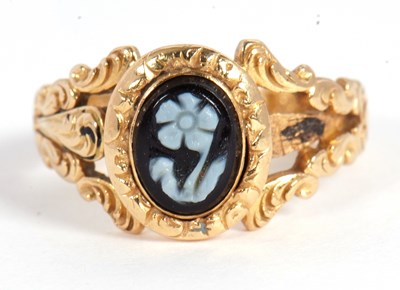 Lot 24 - An early 19th century memorial ring, set to...