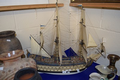 Lot 18 - A model of a three masted galleon