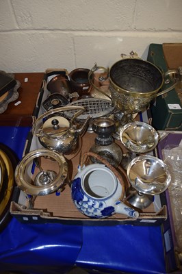 Lot 28 - Mixed Lot: Various assorted silver plated...