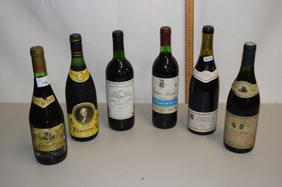 Lot 136 - Five bottles of assorted wine