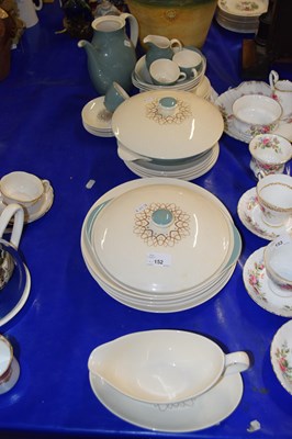 Lot 152 - Quantity of Royal Doulton Desert Star pattern...