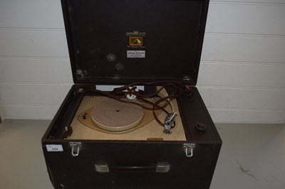 Lot 650 - VINTAGE HMV PORTABLE GRAMOPHONE