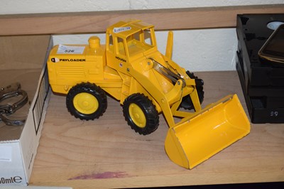 Lot 526 - Toy payloader digger