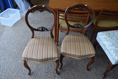 Lot 285 - A pair of Victorian balloon back dining chairs