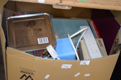 Lot 750 - Box of various house clearance sundries