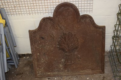 Lot 1003 - Cast iron fire back