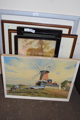 Lot 720 - MIXED FRAMED PICTURES TO INCLUDE A STUDY OF A...