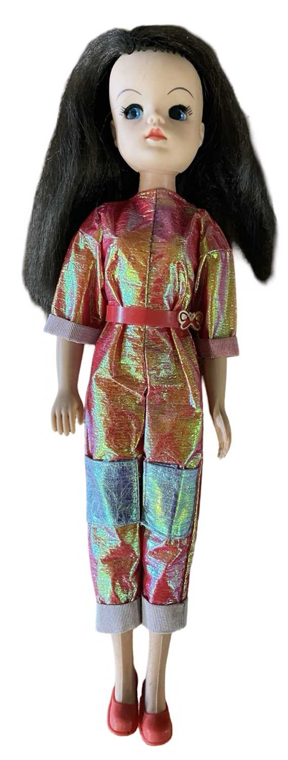 Lot 25 - Starlight Sindy (Pedigree, 1985) In red...