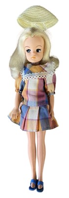 Lot 52 - Checkmate Boutique Sindy (Pedigree, 1984) In...