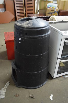 Lot 786 - PLASTIC COMPOST MAKER