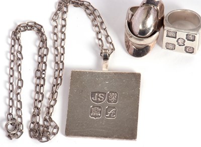 Lot 130 - A small group of silver jewellery, to include...