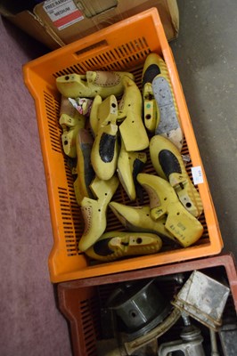 Lot 849 - BOX OF VARIOUS COBBLERS SHOE MOULDS