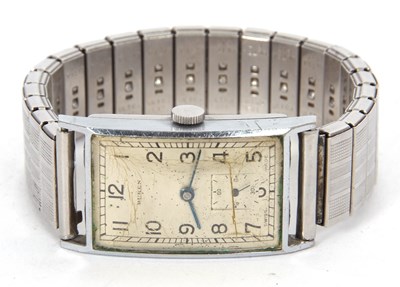 Lot 245 - An gents Buren tank wristwatch, it has a...