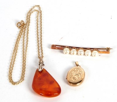 Lot 115 - A small quantity of jewellery to include a 9ct...