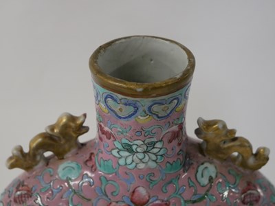 Lot 289 - Late 19th/early 20th century Chinese porcelain...