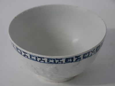 Lot 363 - Lowestoft porcelain bowl circa 1764, decorated...