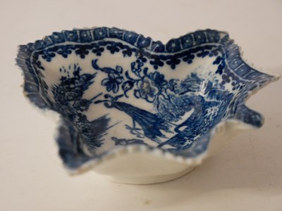 Lot 364 - Caughley pickle dish in the fisherman pattern