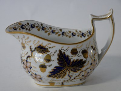 Lot 379 - Early 19th century New Hall creamer, pattern...