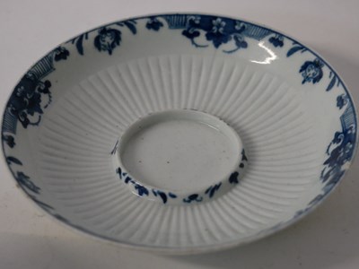 Lot 381 - Worcester saucer with reeded design and...