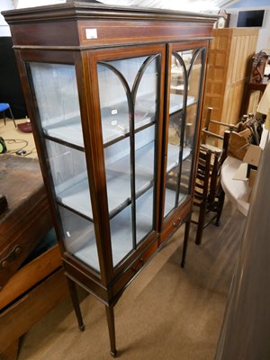 Lot 602 - Edwardian mahogany display cabinet with two...