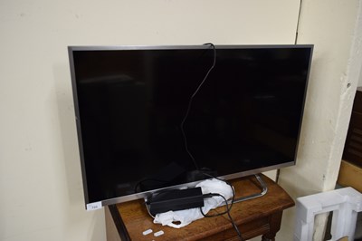 Lot 733 - SMALL SONY FLAT SCREEN BRAVIA TV WITH INTEGRAL...