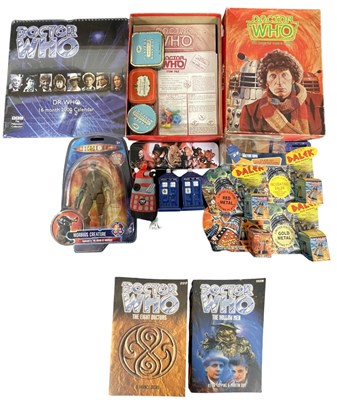 Lot 33 - A collection of mixed Dr Who memorabilia, to...