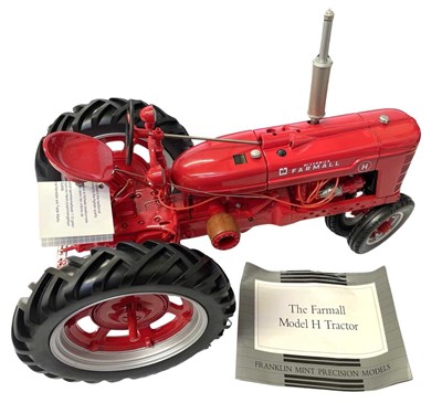 Lot 86 - A Franklin Mint Farmall Model H Tractor