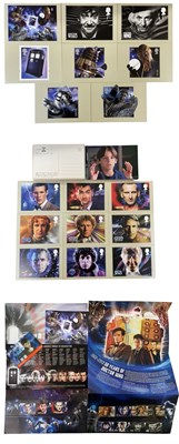 Lot 31 - A mixed lot of X-Files and Dr Who ephemera, to...