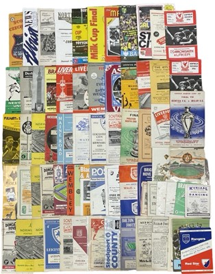 Lot 200 - A large collection of vintage British football...