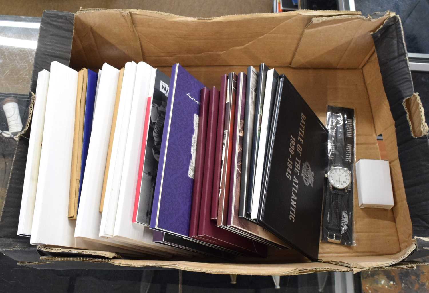 Lot 106 - Quantity of incomplete coin sets to include...