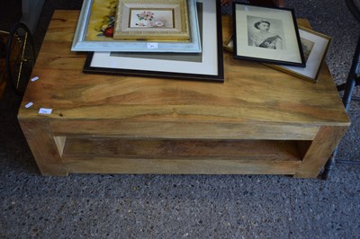 Lot 370 - Modern hardwood coffee table