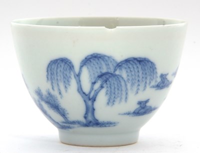 Lot 136 - A Chinese porcelain tea bowl decorated in...